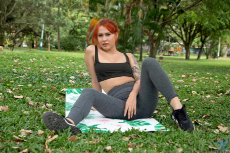 Hot lady gf woman Violet Prydz flashes her titties in a park before a finger fuck at home - #88549
