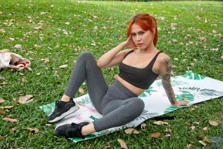 Hot lady gf woman Violet Prydz flashes her titties in a park before a finger fuck at home - #88550