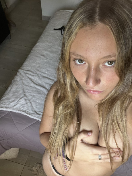 Teenie amateur Estell Aily unveils her meaty behind and covers her melons - #137662
