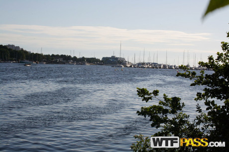 Slim amateur uncovers her small titties in blue jeans during homemade action - #266334