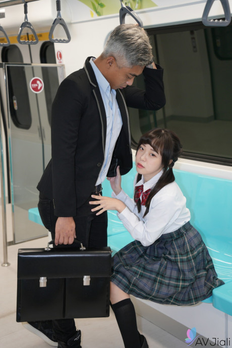 Asian schoolgirl Yuli has doggystyle sex with a senior on the train - #148358