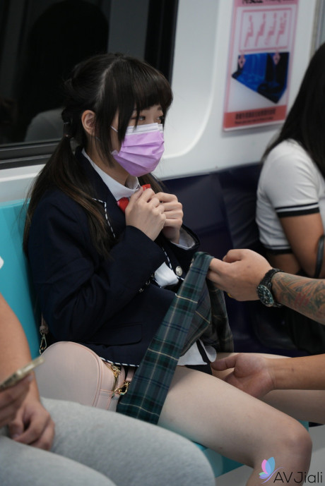 Asian schoolgirl Yuli has doggystyle sex with a senior on the train #8153