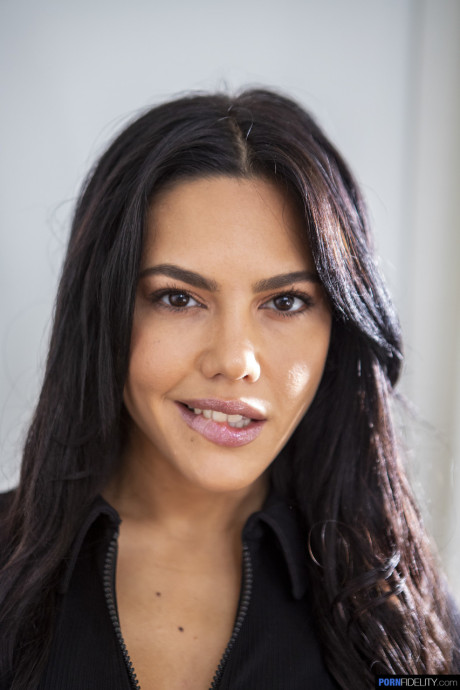 Brunette cutie Apolonia Lapiedra shows her tiny breasts and trimmed snatch - #263646