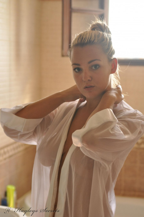 Gorgeous yellow-haired whore lady Jodie Gasson pulls on a see thru blouse in the morning - #68137