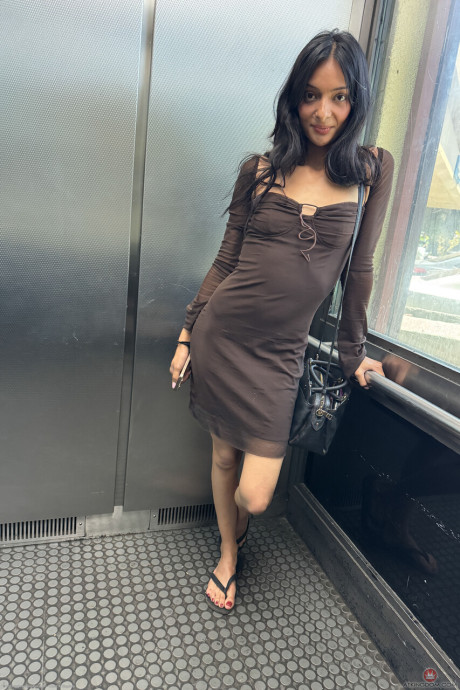 Shaved XXX porn pics