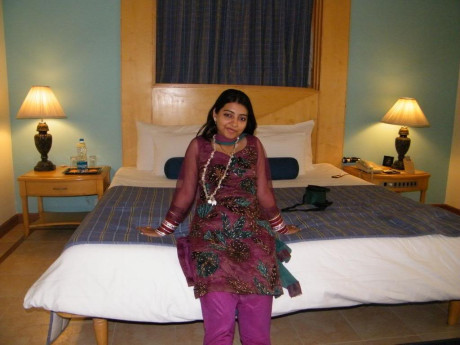 Indian girl GF chick models for naked nude shoot during her honeymoon - #62309