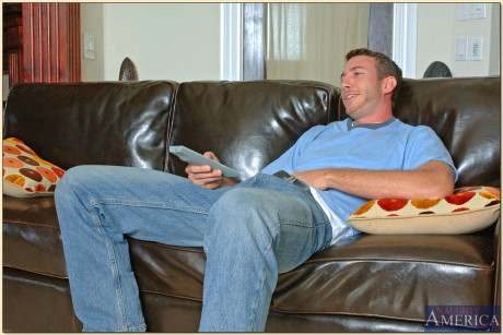 Old ginger Mae Victoria takes dick in her pussy and sperm on her titties - #265369