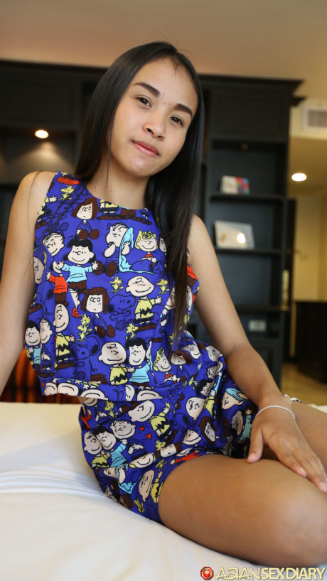 Pretty Filipina O strips her dress & underwear before humping a enormous schlong - #172500