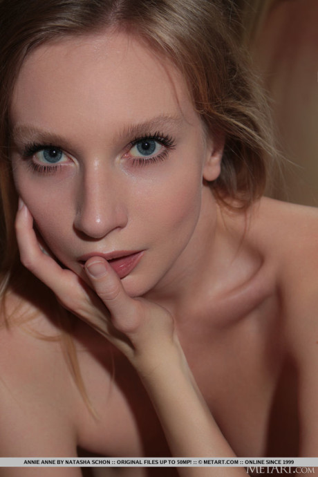 Hot blonde young Annie Anne removes a black bikini to pose in the nude - #267362