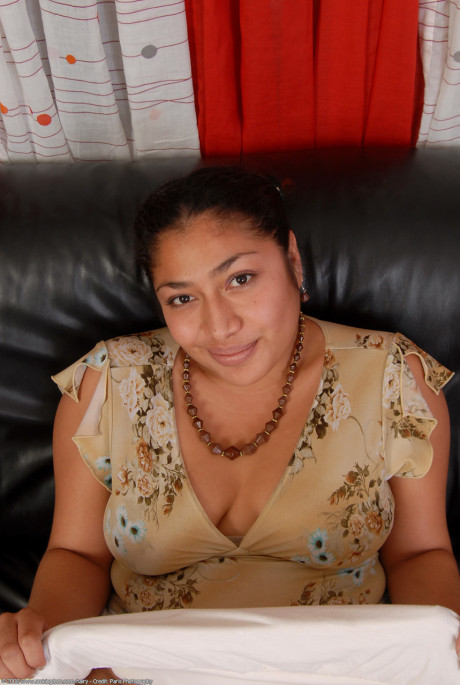 Curvy latina ex-wife Reena flaunting her gigantic tits and fuzzy snatch in a solo - #255412