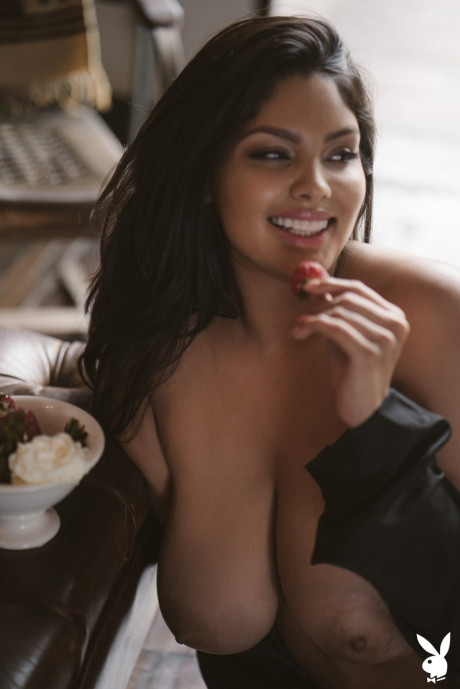 Ravishing Mexican babe with giant boobies Jocelyn Corona showing off at her house - #167126