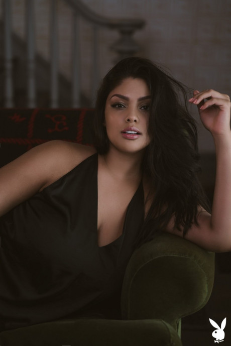 Ravishing Mexican babe with giant boobies Jocelyn Corona showing off at her house - #167128