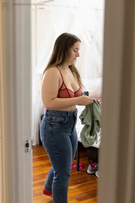 Chubby amateur Paige E shows off her backside while getting dressed - #175971