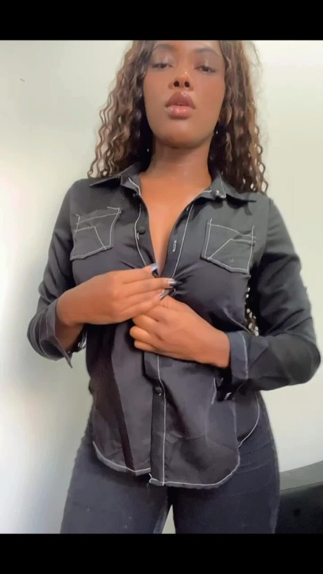 Exotic latina Luana flaunting her large bubble behind and cleavage in a solo - #253843