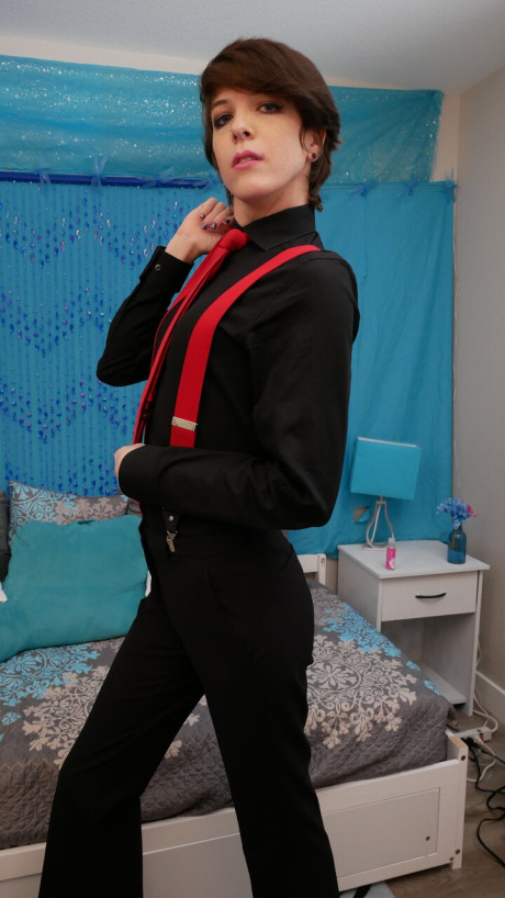 Sydney Screams XXX performed by Autumn Rain naked Porn Pics - #195046