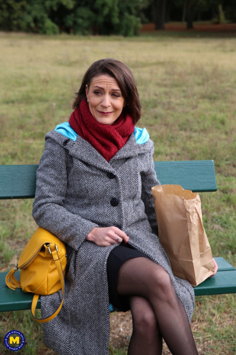 French mom Anya flashes her legs in nylons while eating a sandwich outside - #129510