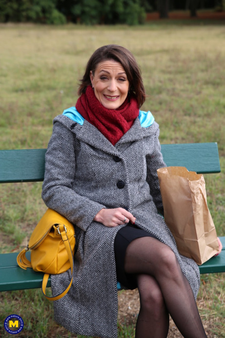 French mom Anya flashes her legs in nylons while eating a sandwich outside - #129511