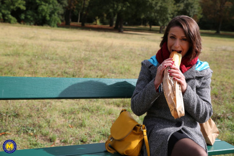 French mom Anya flashes her legs in nylons while eating a sandwich outside - #129515