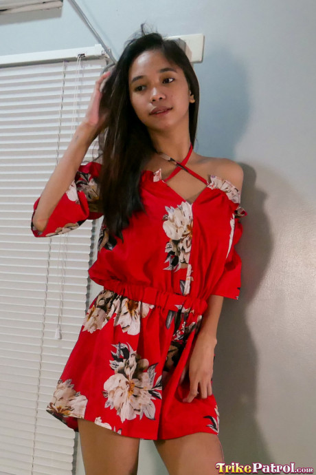 Lovely chinese teen Lexi Barrera doffs her clothes and poses ass undressed - #132759