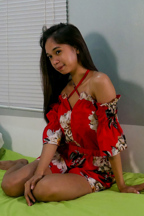 Lovely chinese teen Lexi Barrera doffs her clothes and poses ass undressed - #132775