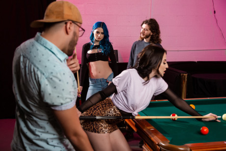 Lesbian pornstars Jewelz Blu & Aubree Valentine scissor on the pool table - #294645