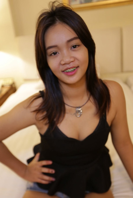 Pretty asian babe Apple P shows her bushy cunt while enjoying POV sex - #321312