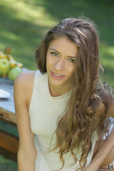 Lucky Euro hunk Thomas Stone bangs this beauty named Rebel Lynn - #80549