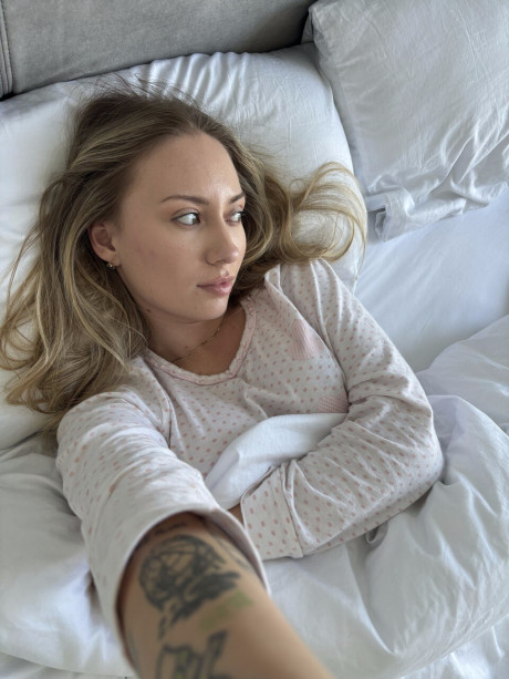 Sweet OnlyFans babe Kate X Mis XXX posing in her vacation compilation - #279628