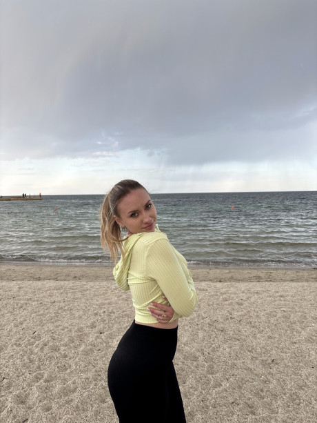 Sweet OnlyFans babe Kate X Mis XXX posing in her vacation compilation - #279630