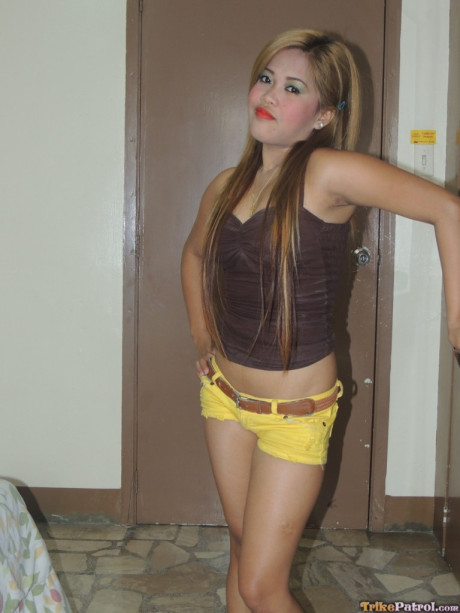 Tiny Filipina Daisy strips down naked and plays with a monstrous curved schlong - #147544