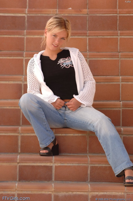 Slutty teenie Kata exposes her tiny breasts & her shaved pink pussy in public - #242691