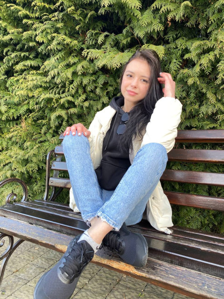 Pretty charming brunette young Molly Lo changes into a Wednesday Adams look - #110387