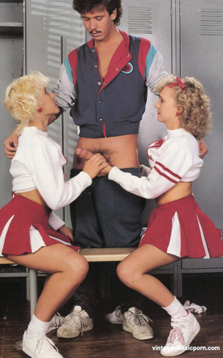 Sleazy schoolgirls share a gigantic dong in a slutty gangbang in the locker room - #287196