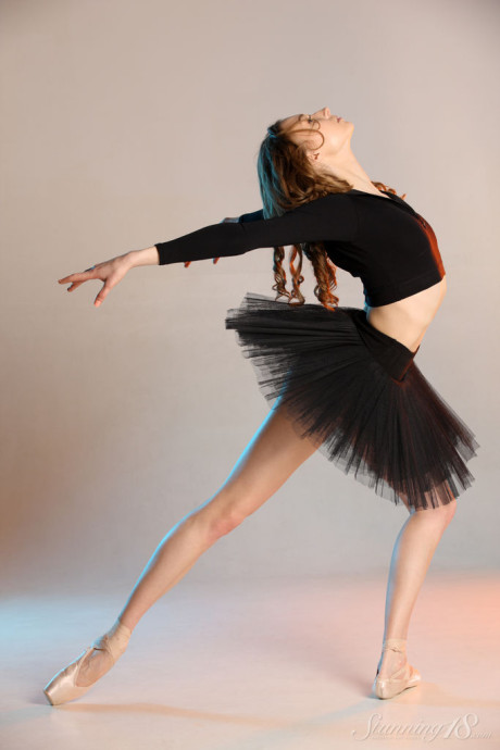 Hot ballerina Annett A loses her tutu & contorts to show bald snatch in points - #205782