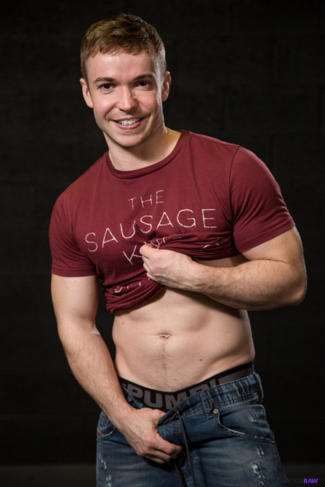 Sexy gays Gabriel Cross and Mikey Junior take each other's cocks - #224716