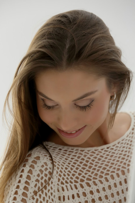 Erotic attractive Sabrisse poses with long legs spread to finger shaved teenie snatch - #249809