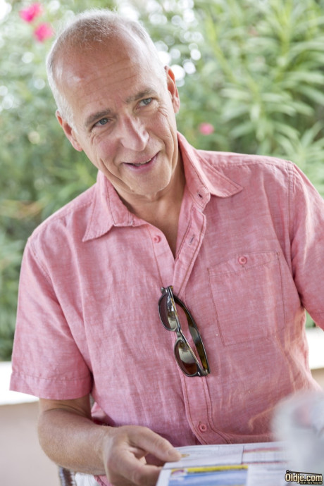 Pretty teenie Julie Skyhigh gets vagina licked and hammered by old sweetheart Sam - #202526