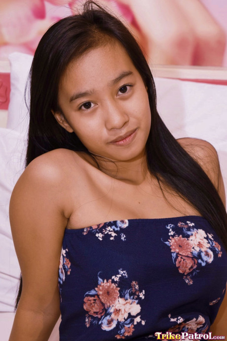 Attractive lovely chinese babe with large boobies Chloe Hidalgo enjoys hardcore sex - #136032