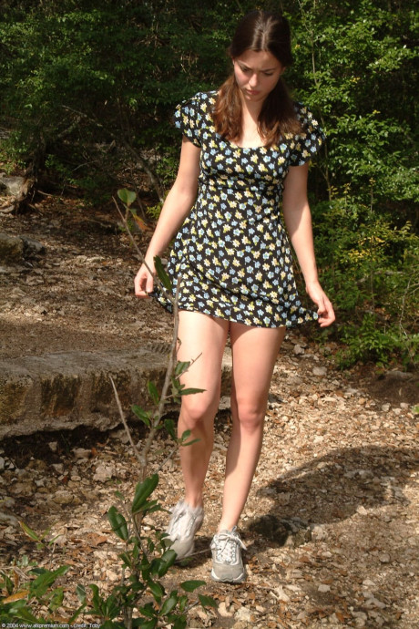 Amateur honey Josie doffs her pink lingerie and reveals her bushy cunt outdoors - #315701