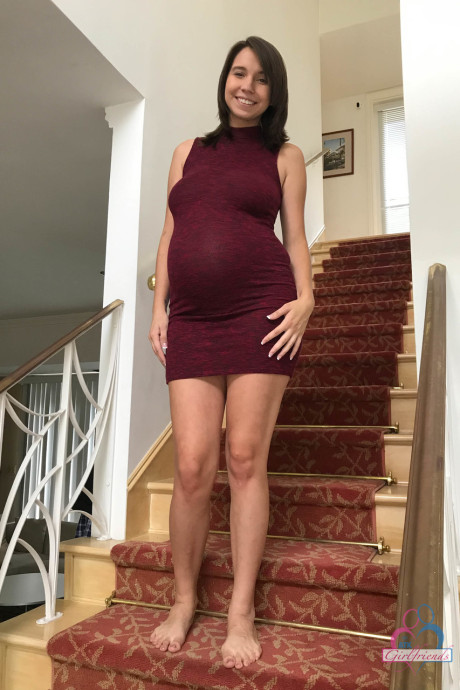 Pregnant girl Cece Capella unleashing her large melons & spreading her cunt - #241092