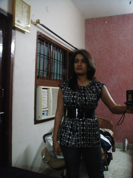 Indian solo girl girlfriend girl sucks on the nipples of her massive naturals during self shots - #81961