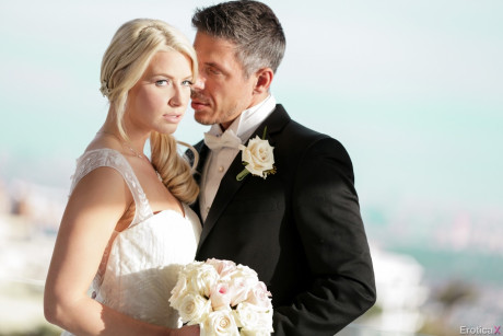 Yellow-haired slut chick Anikka Albrite gets nailed by her new man after the wedding - #220626