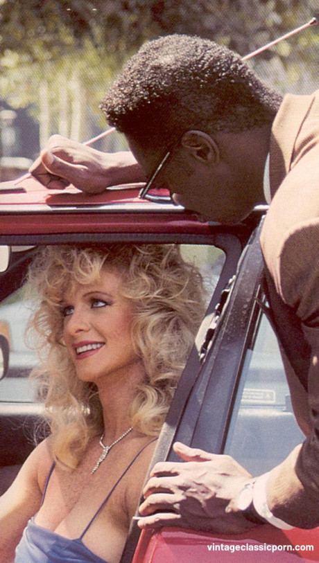 Busty blondie enjoys an FMM interracial gangbang with well-endowed males - #242764