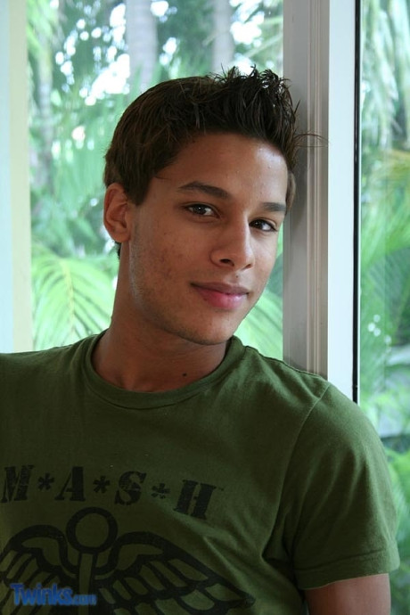 Adorable thin twink Aaron Armstrong flaunts his slim body and masturbates - #289378