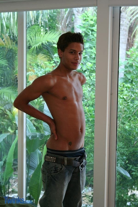 Adorable thin twink Aaron Armstrong flaunts his slim body and masturbates - #289382