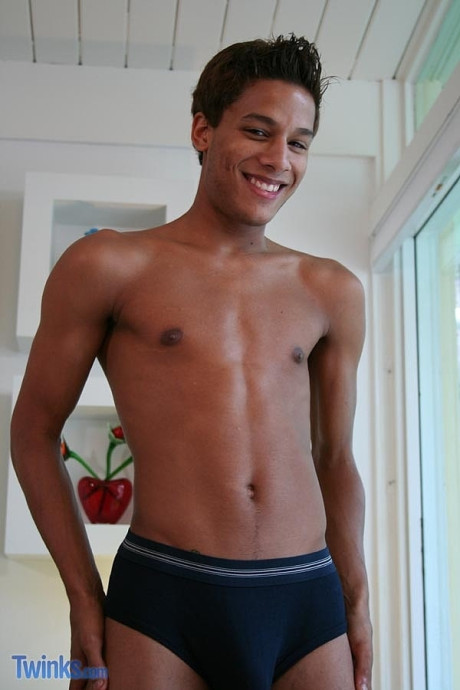 Adorable thin twink Aaron Armstrong flaunts his slim body and masturbates - #289383