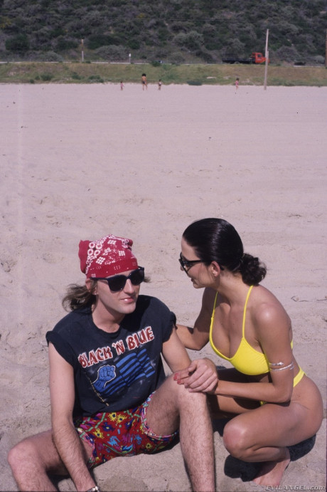 Kinky Cheri Taylor finds a horny biker on the beach for a FFM orgy - #276484