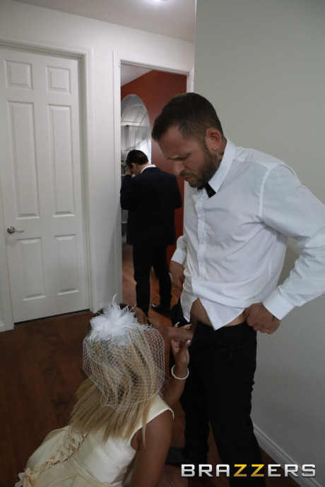 Ebony bride with blondie hair Nina Rivera gets her juicy pussy banged by a penis - #122344