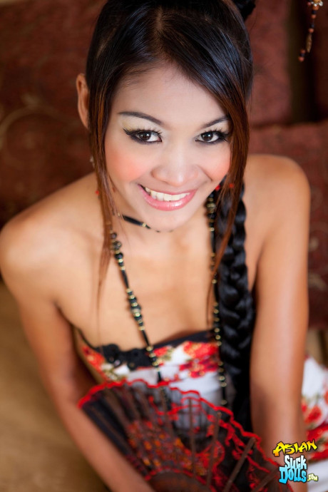 Thai sweety Tong strips her lace panties and shows her trimmed cunt - #84922