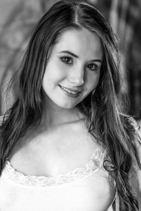 Charming teenie Vanessa Angel shows her tiny boobs and shaved vagina in a solo - #192747